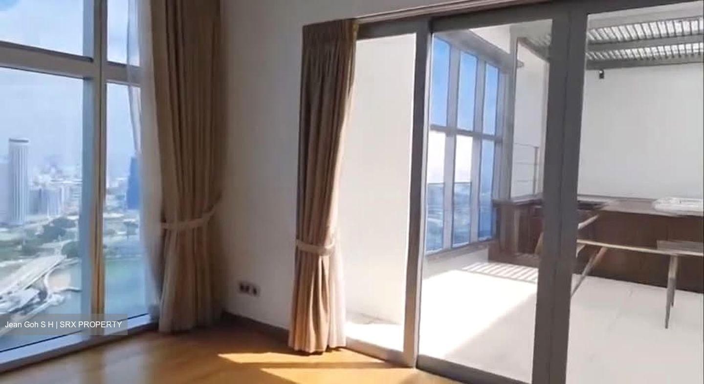 Marina Bay Residences (D1), Condominium #571616351